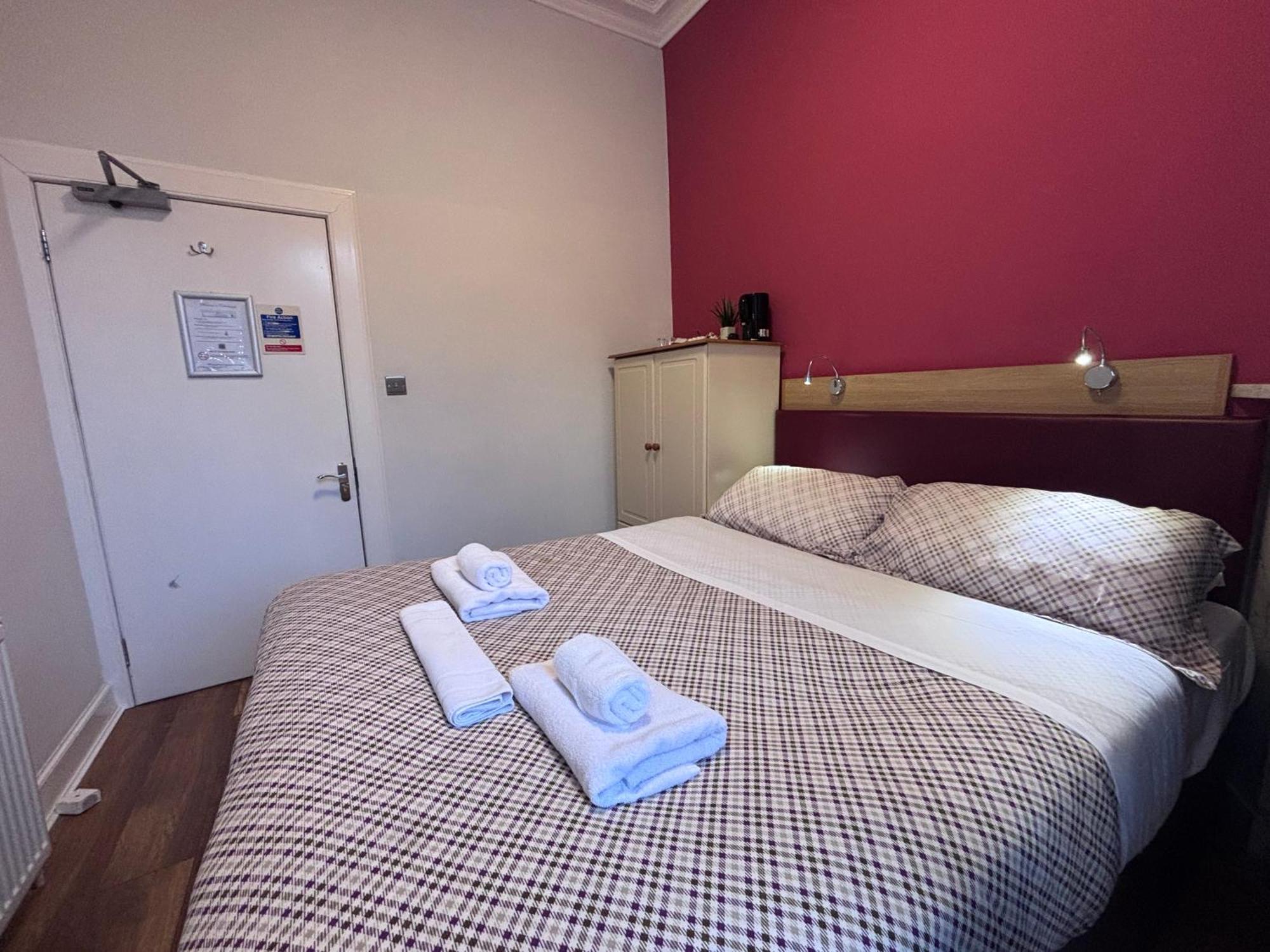 Double Room,1646333486:JPEG